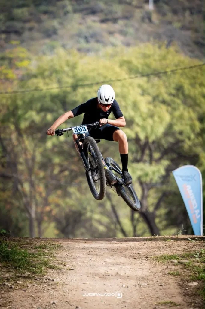 Nohuel Aguilera llevó a Rincón al podio del Sudamericano de Mountain Bike